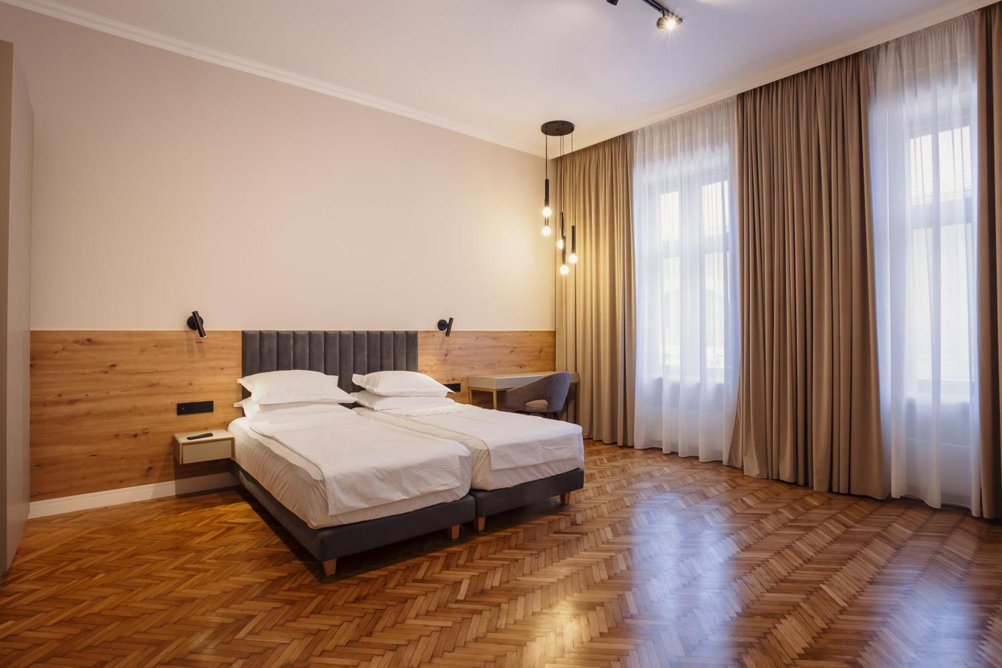 Bloom Downtown Suites Cluj-Napoca Exterior foto