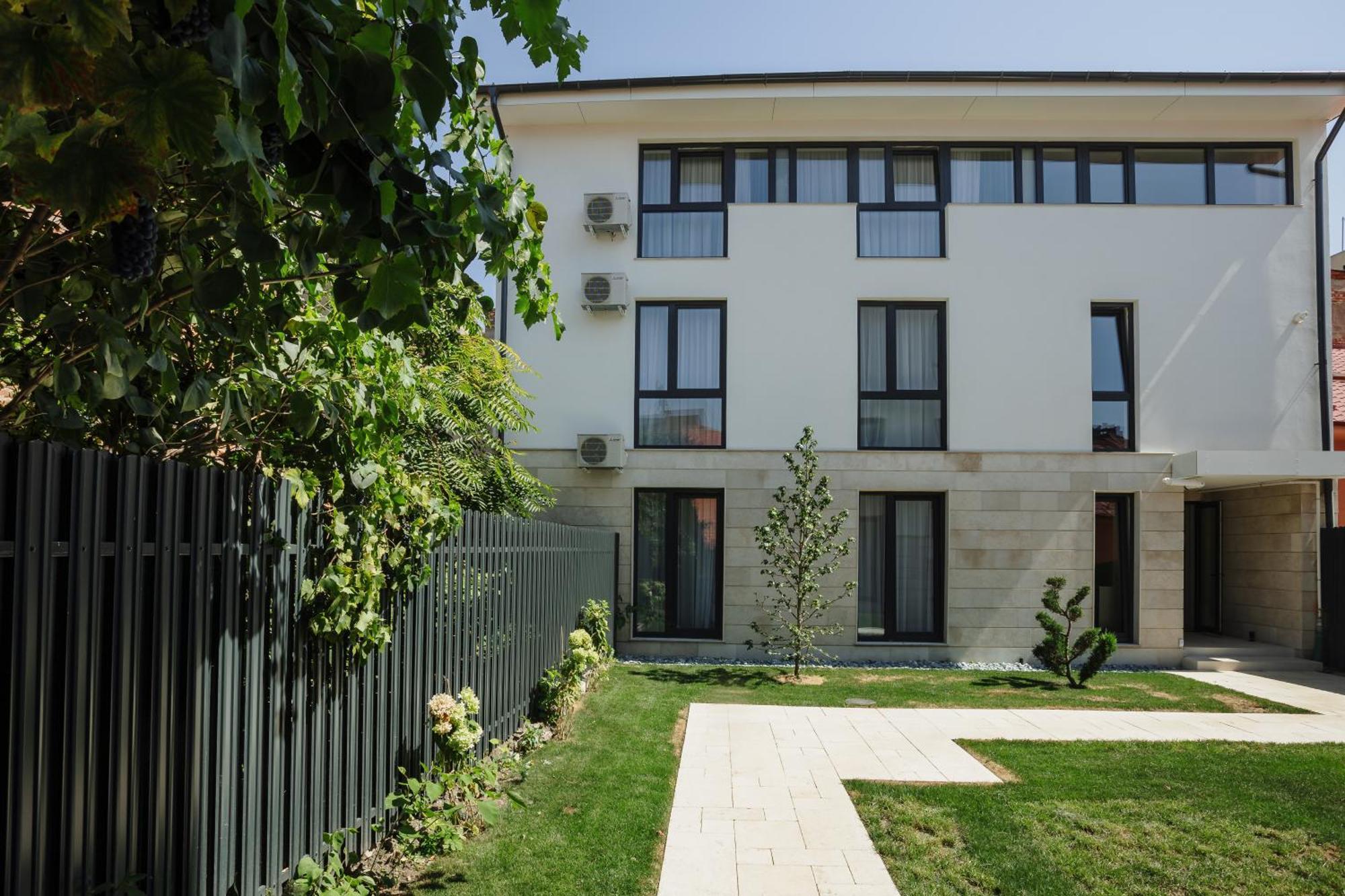 Bloom Downtown Suites Cluj-Napoca Exterior foto